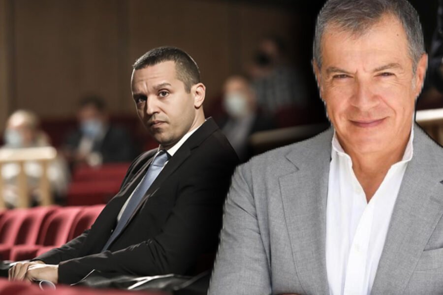 Θεοδωράκης: «Έχει έτοιμα δύο κόμματα»